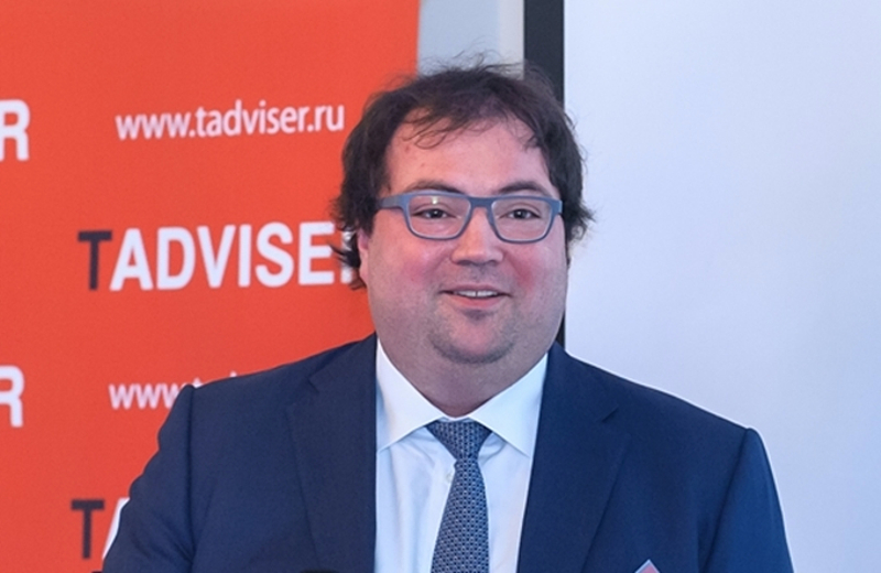 Максут Шадаев ранее отмечал, что отказ от Oracle в пользу СУБД с открытым кодом - в первую очередь политический вопрос Максут Шадаев ранее отмечал, что отказ от Oracle в пользу СУБД с открытым кодом - в первую очередь политический вопрос