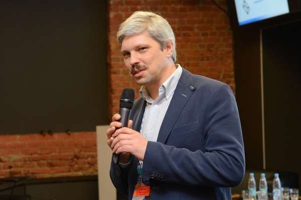 Иван Панченко: «Конференция продемонстрировала зрелость российского сообщества PostgreSQL: за три года ее проведения набралась критическая масса не только выступающих, но и компаний, заинтересованных в расширении партнерства» Иван Панченко: «Конференция продемонстрировала зрелость российского сообщества PostgreSQL: за три года ее проведения набралась критическая масса не только выступающих, но и компаний, заинтересованных в расширении партнерства»