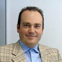 Леонид Росляков - коммерческий представитель компании Postgres Professional Леонид Росляков - коммерческий представитель компании Postgres Professional